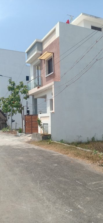  blooming garden Plot