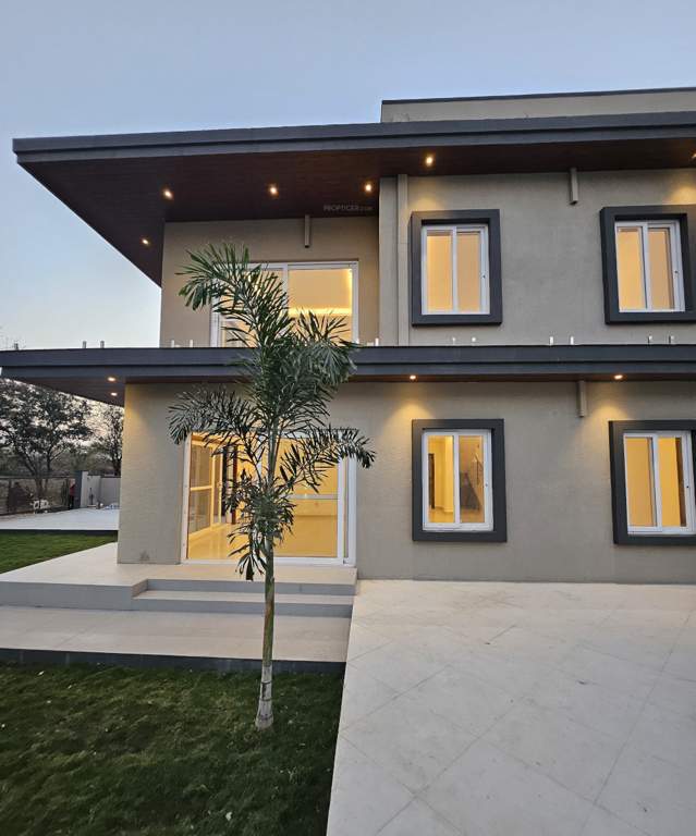  azam farm elegant county Club House