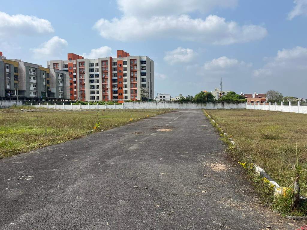  aishwaryam enclave phase 1 Plot