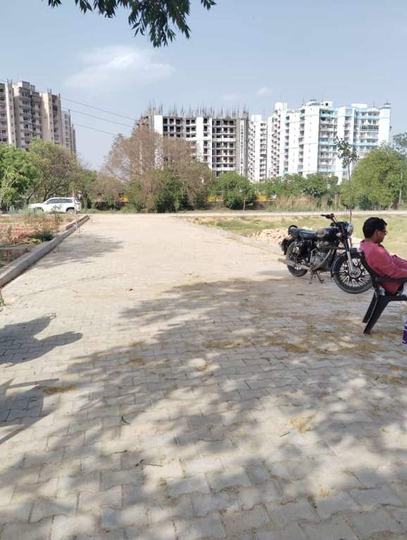  vardhman enclave Plot