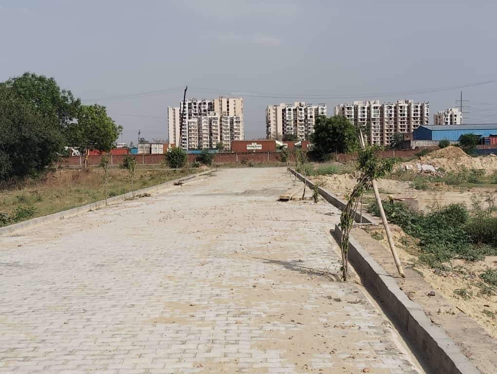  vardhman enclave Plot