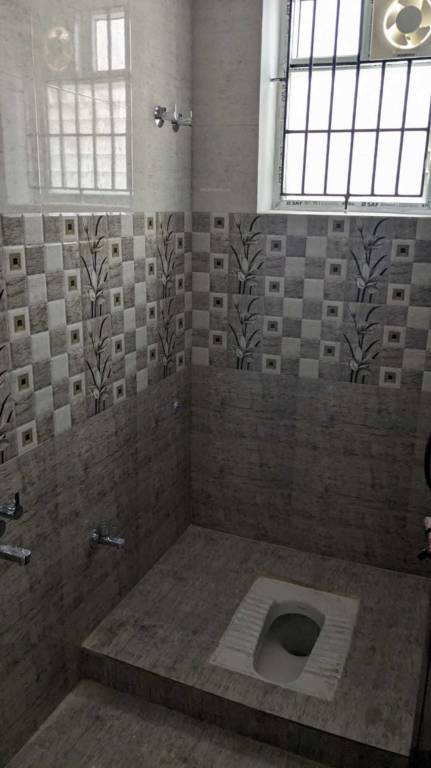  sri ganapathy apartments Bathroom