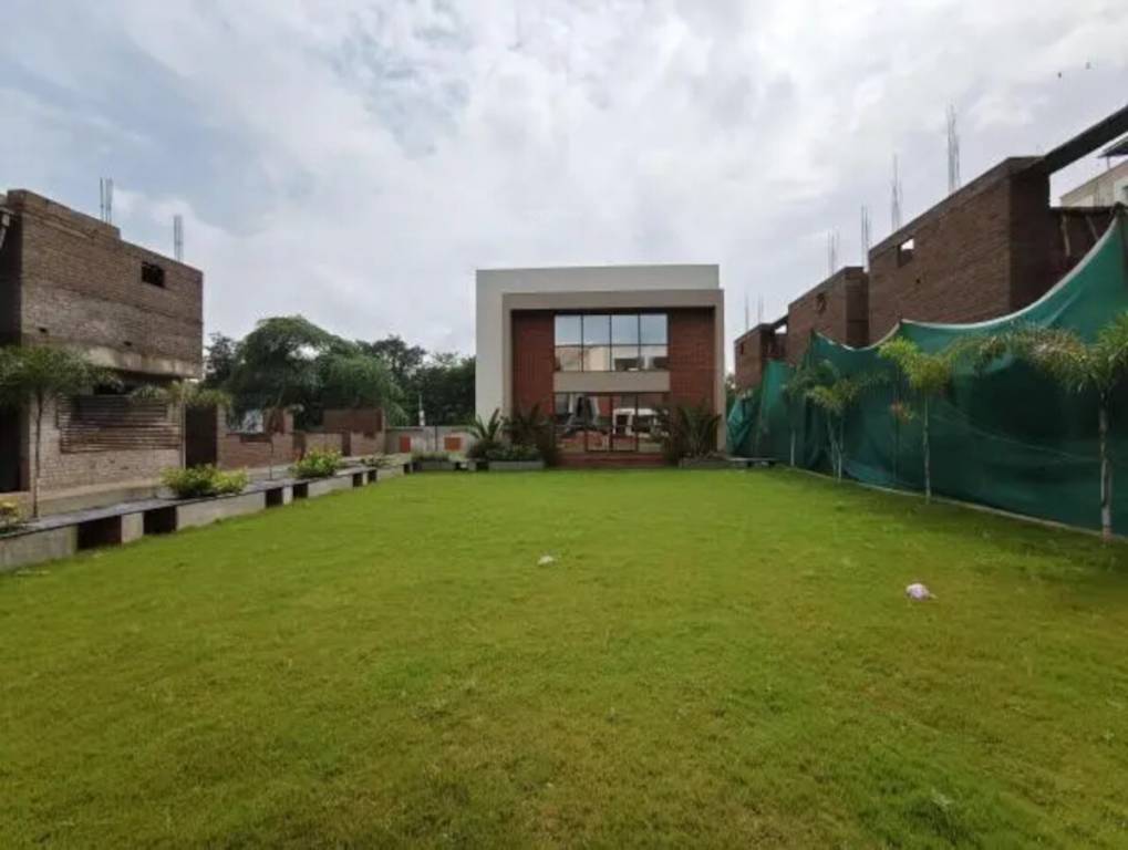  nisarg 33 Nisarg 33 Construction Status July 25