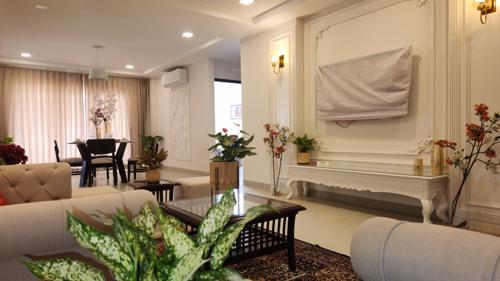  the-windsor-fortune Living Area