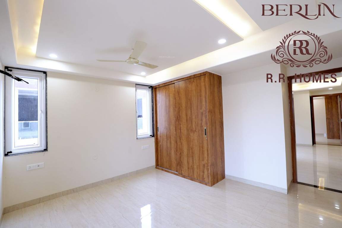  berlin by r r homes Bedroom