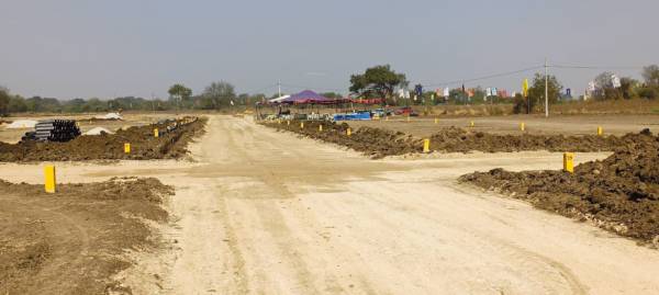  samprada-oaks-phase-iv Plot