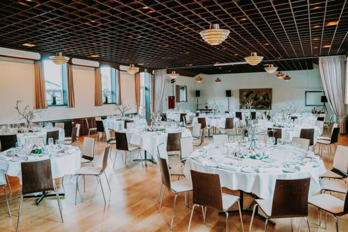  svb vaibhav Banquet Hall