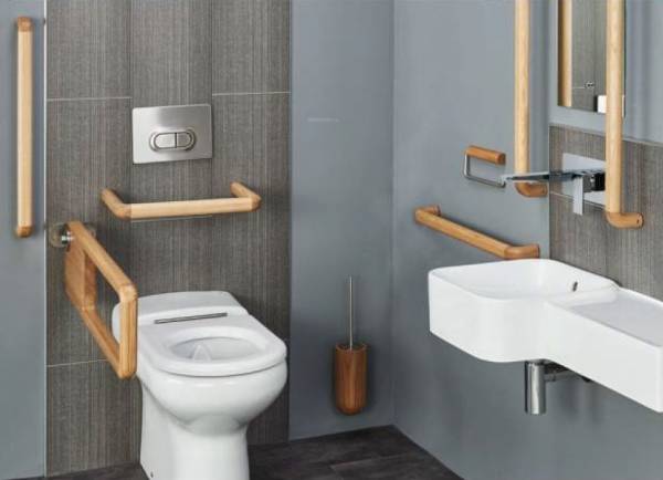  emerald-suites Bathroom