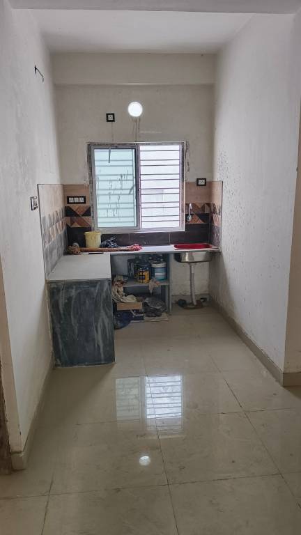  shivom apartment Kitchen