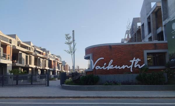  vaikunth Entrance Gate Security Cabin