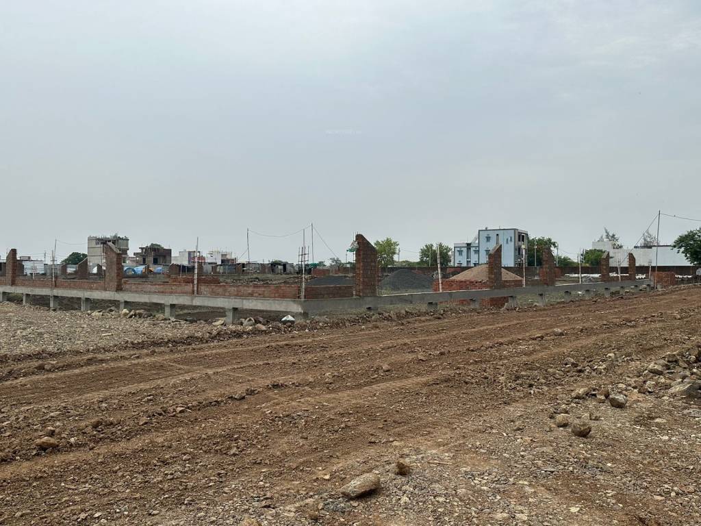  emerald gateway Plot