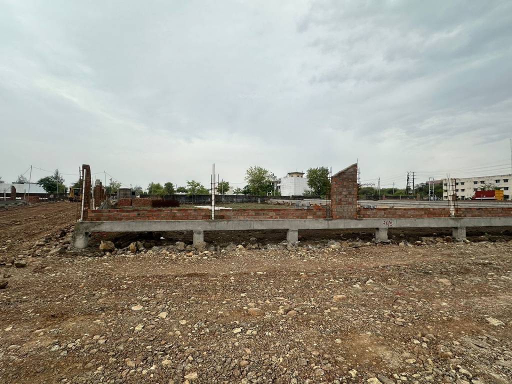  emerald gateway Plot