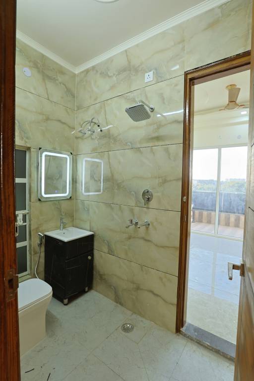  super luxury homes Bathroom