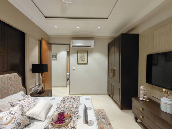  courtyard-palladium Bedroom