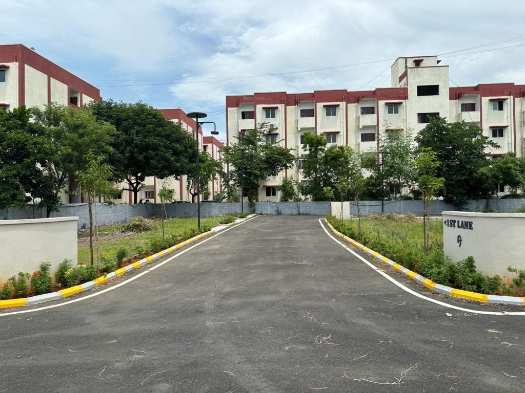  easton enclave Internal Roads & Footpaths