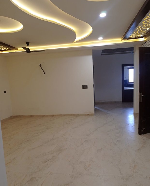 space luxury builder floors Living Area