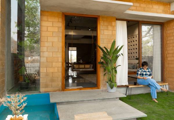  gravity-aranya Others