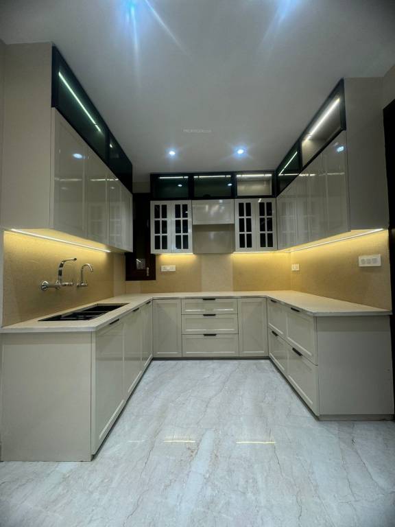  royal floors Kitchen