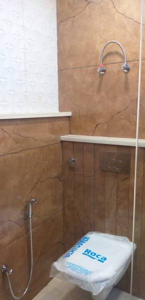  ultra-luxury-builder-floors Bathroom