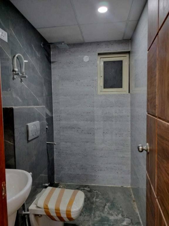  builder floor Bathroom