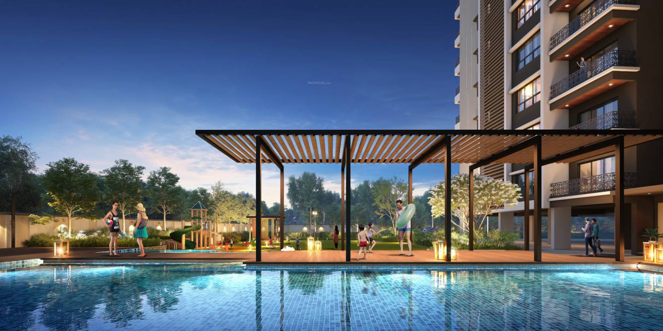  isquare Swimming Pool