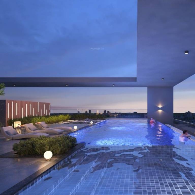  crown 8 Swimming Pool