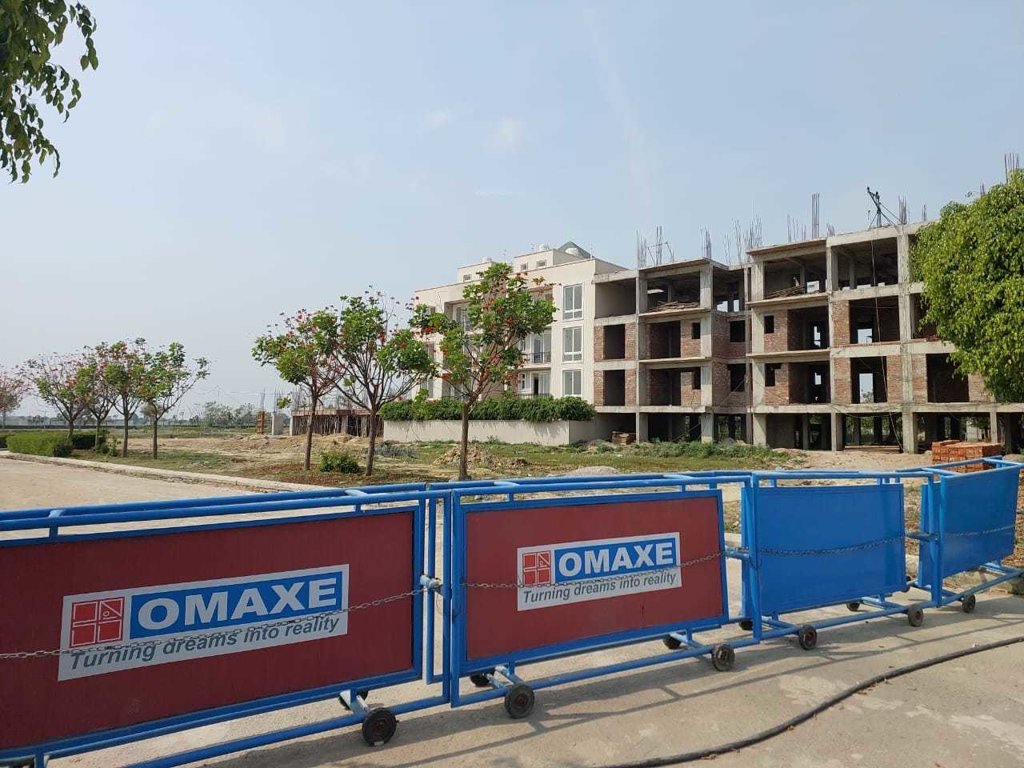  omaxe metro city Plot