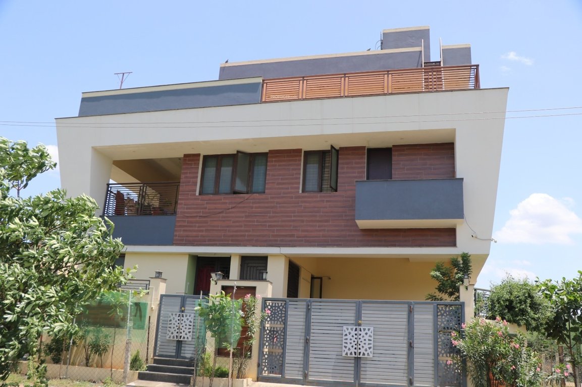  golden crest villa Elevation