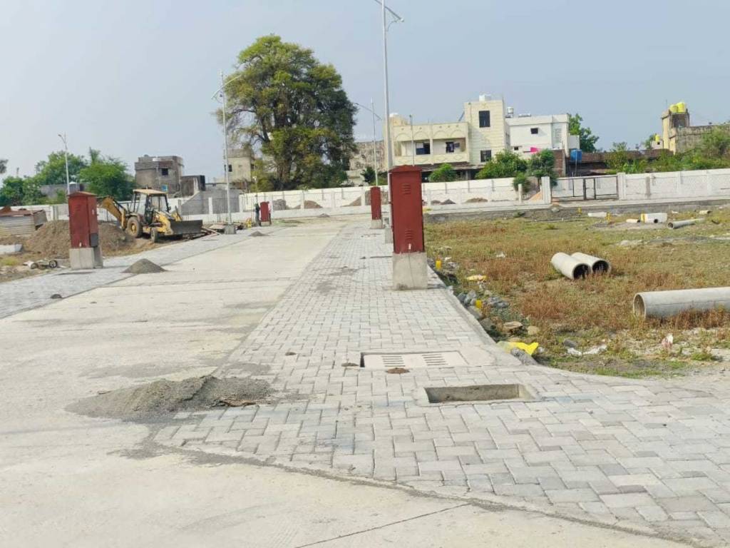  nagar 37 sector 2 Plot