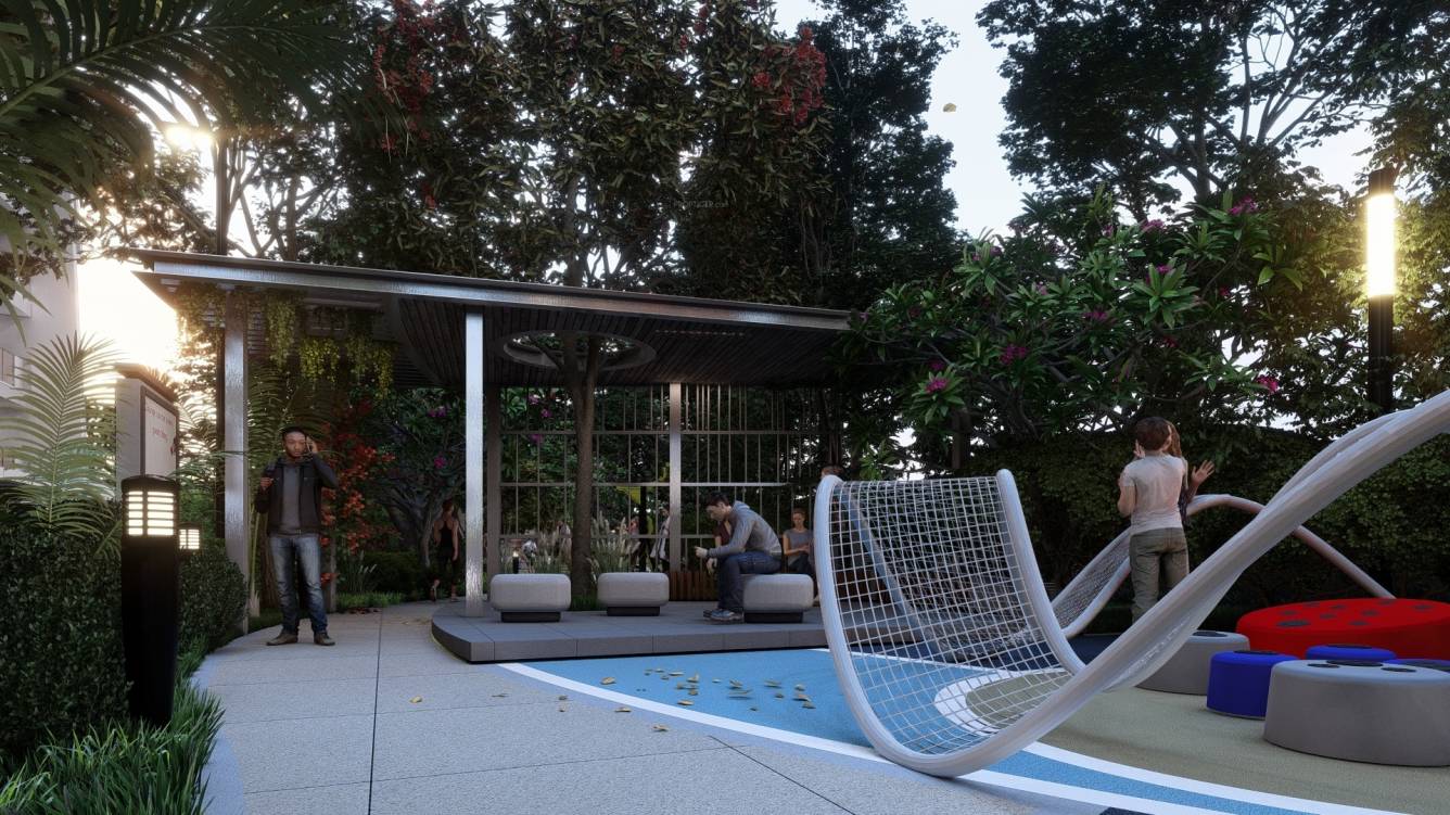 the courtyard Others