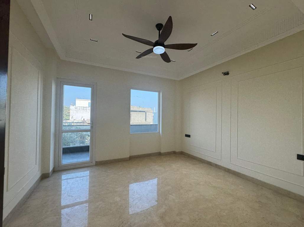 sri homz luxury floors Living Area