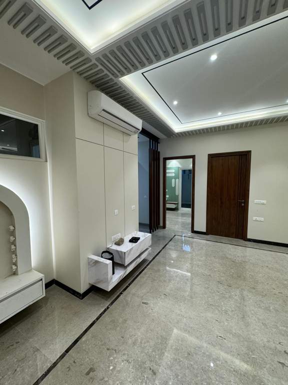  homz independent floors Bedroom