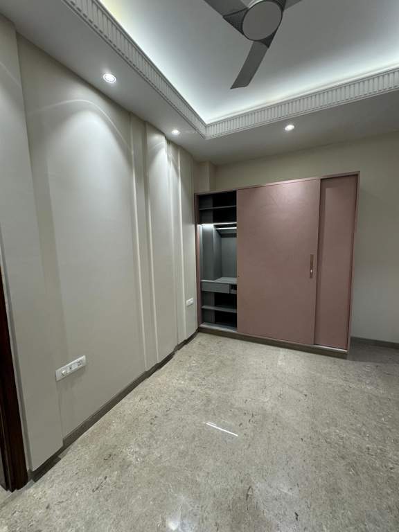  homz independent floors Bedroom