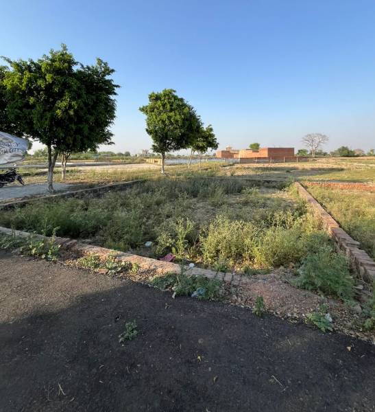 Plot green-farms Plot