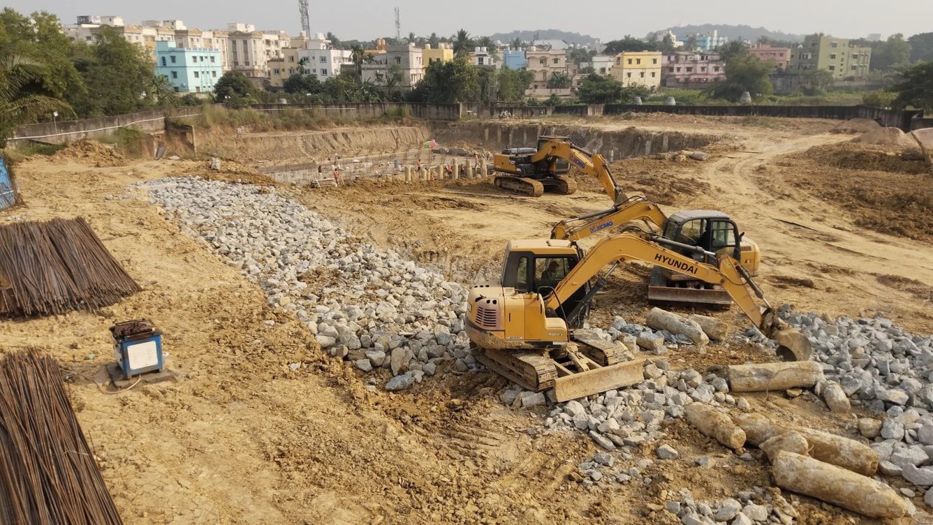 avenue Construction Status Nov 24