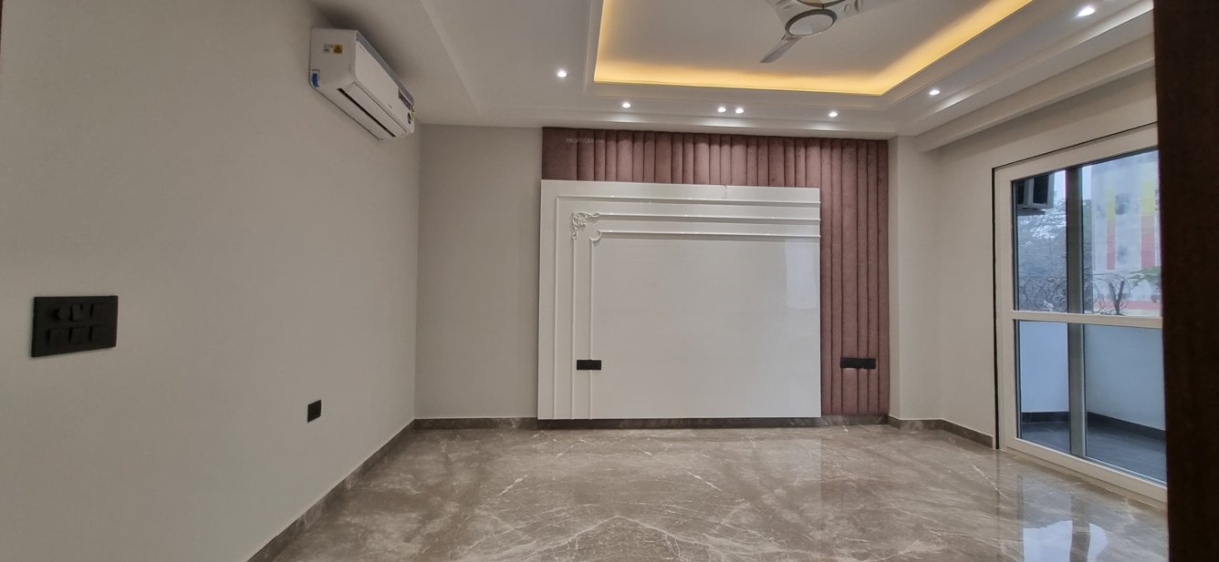  nirvana county luxury floors Living Area