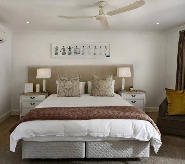  triveni-pearl Bedroom