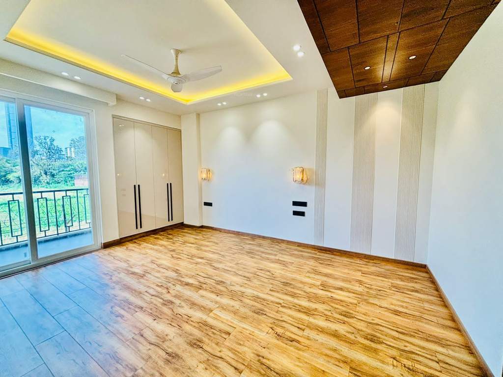  investor avenue luxury floor 3 Living Area