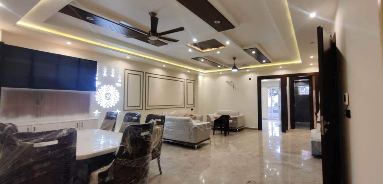  kamra luxury floors Living Area