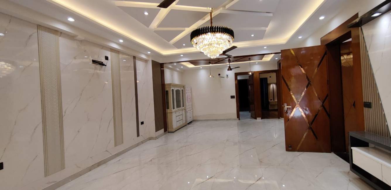  kamra luxury floors Living Area