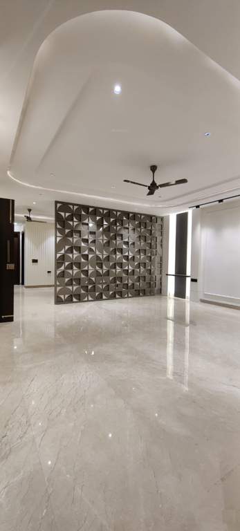  kamra luxury floors Living Area