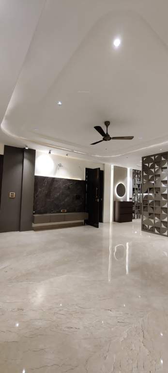  kamra luxury floors Living Area