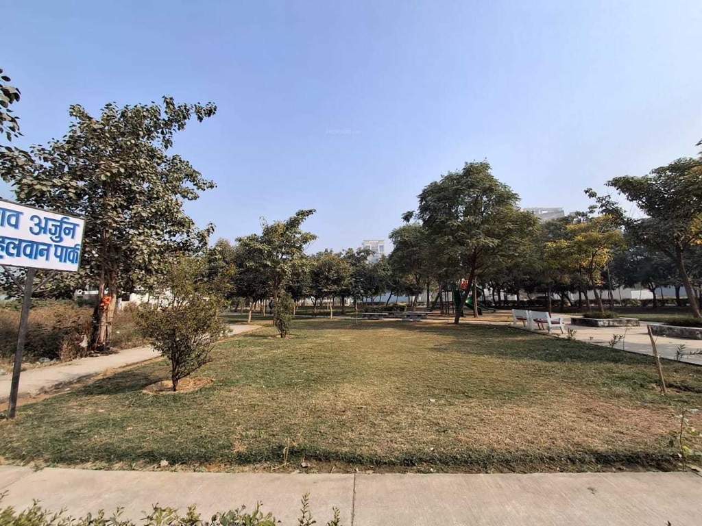  emilia floors Landscaped Gardens