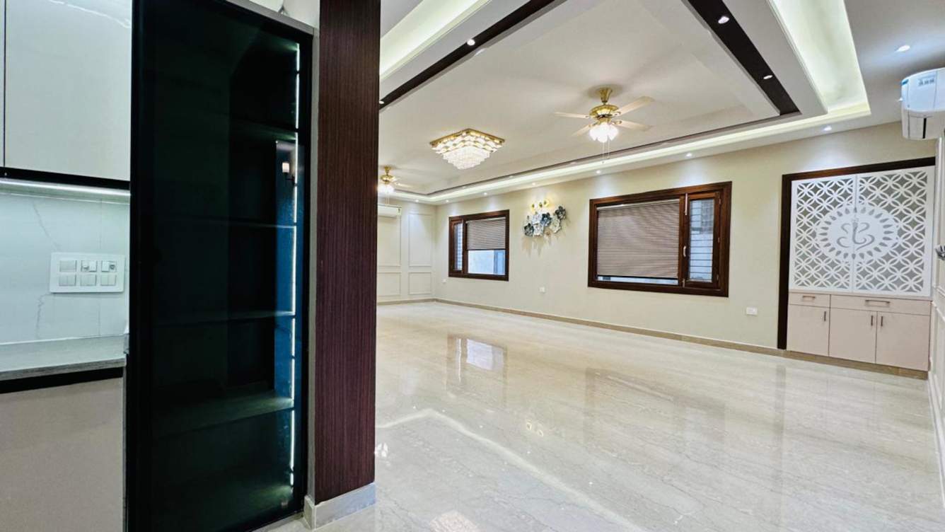  mv indirapuram floors Living Area