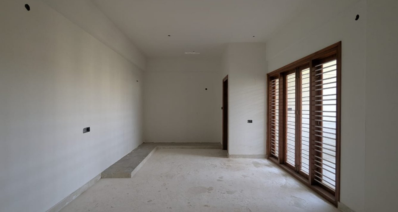  suvira elite Living Area