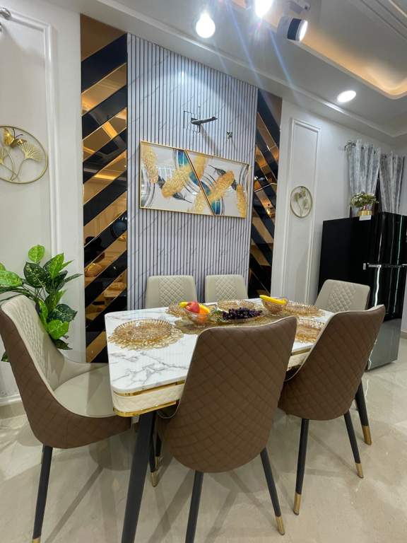  luxurious floor Dining Area