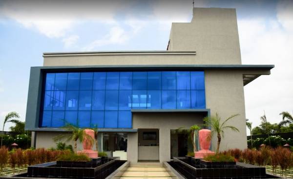  residency-phase-03 Club House