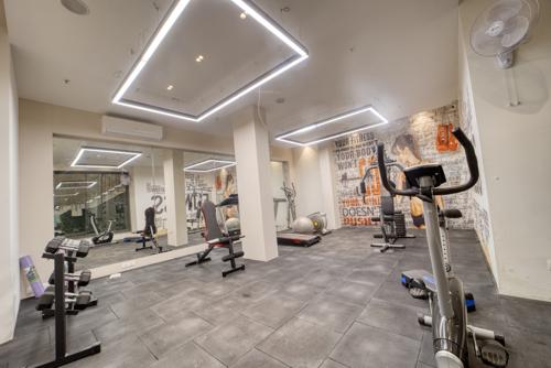  silverhope-luminaire Gymnasium