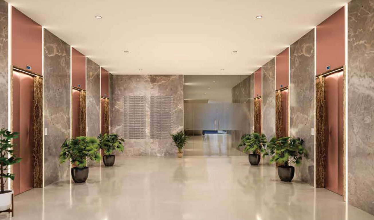 central business hub Lift(s)