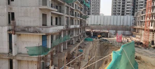 Construction Status Apr-25 constructionStatus of Eldeco La Vida Bella